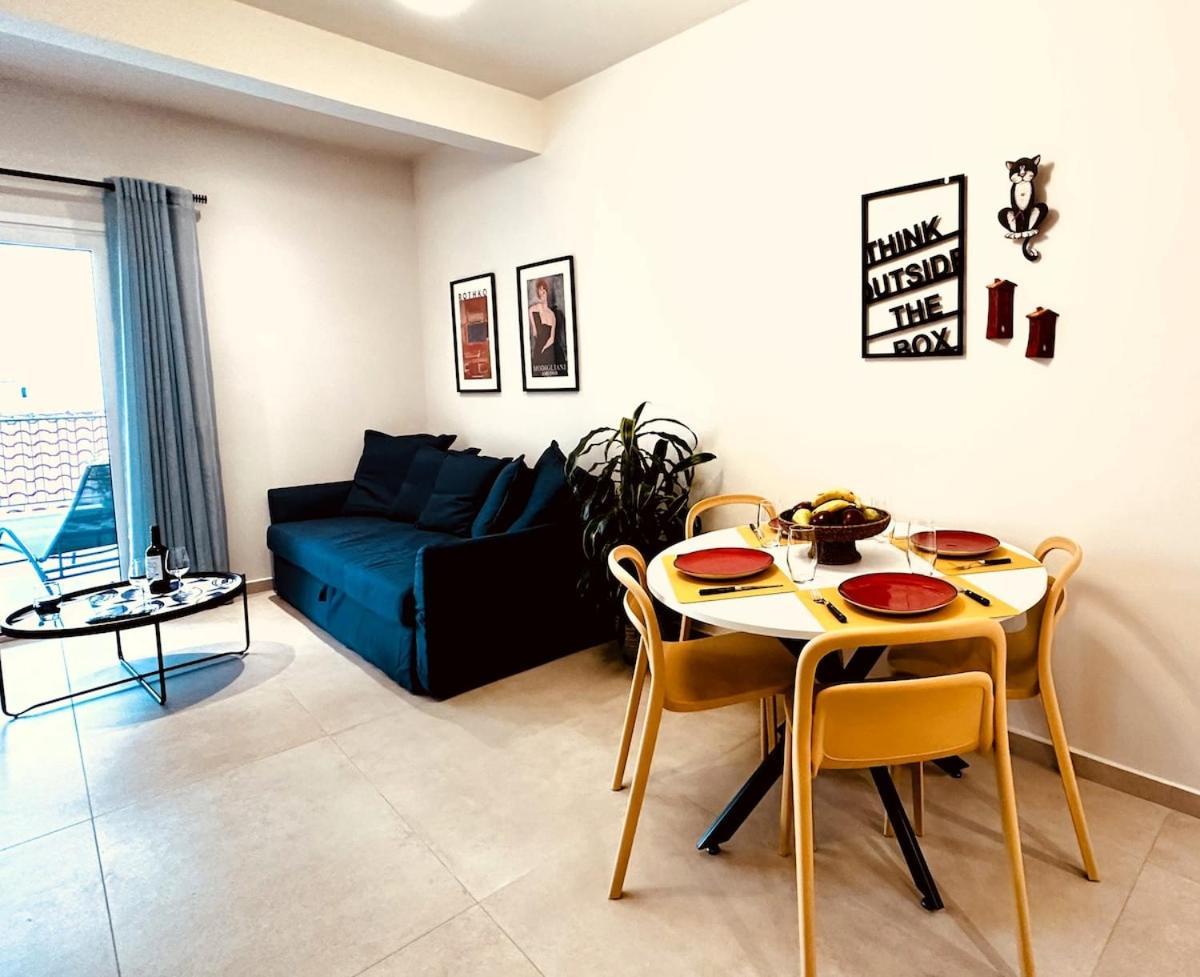 S39 Urban Living *